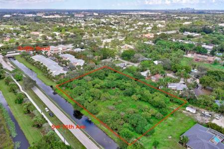 76 SW Ave, Davie, Florida 33314, USA