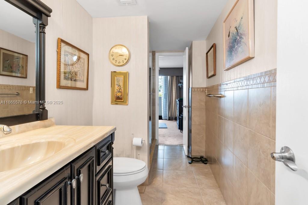 1200 S Flagler Dr 206, West Palm Beach, Florida 33401