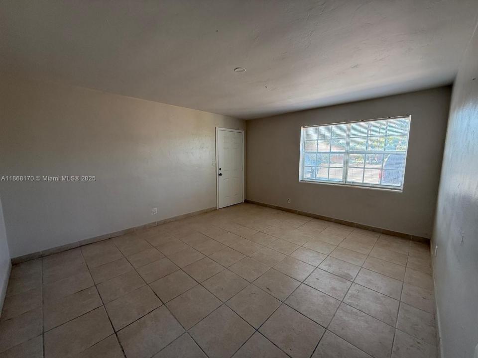 237 W Blue Heron Blvd 1, Riviera Beach, Florida 33404, Estados Unidos