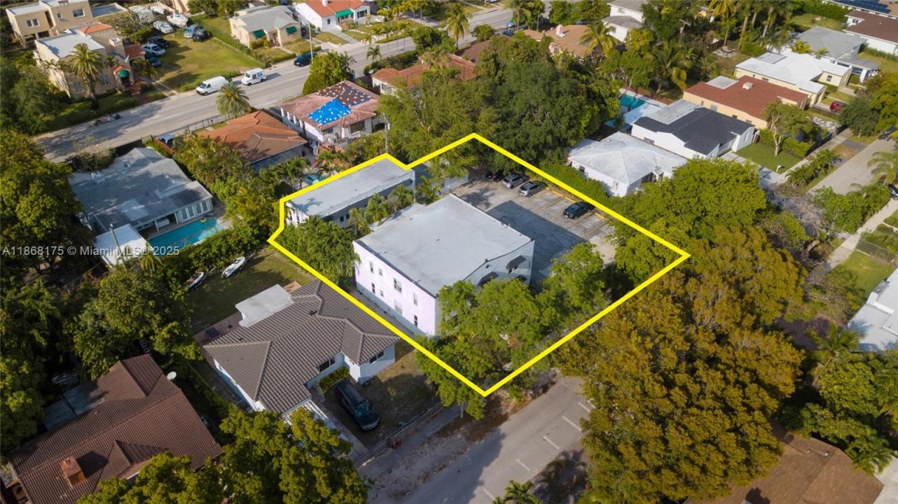 893 NE 81st St, Miami, פלורידה 33138, ארצות הברית של אמריקה 