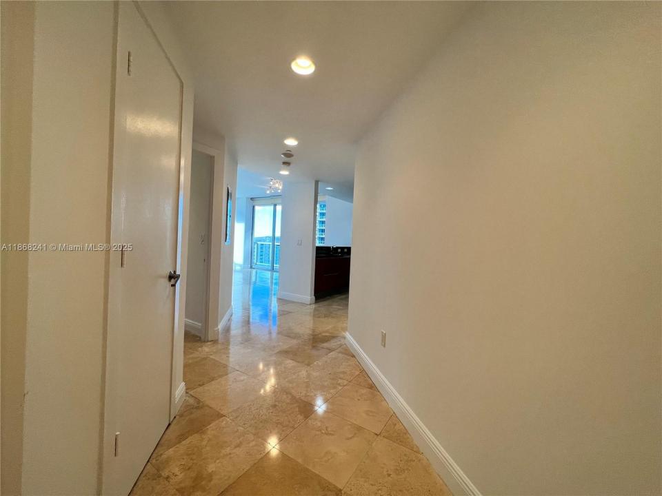 1050 Brickell Ave 1514, Miami, Flórida 33131, Estados Unidos