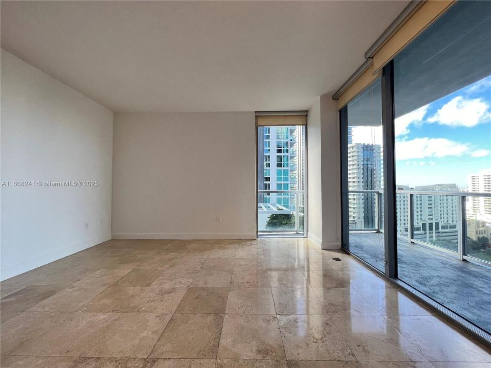 1050 Brickell Ave 1514, Miami, Flórida 33131, Estados Unidos