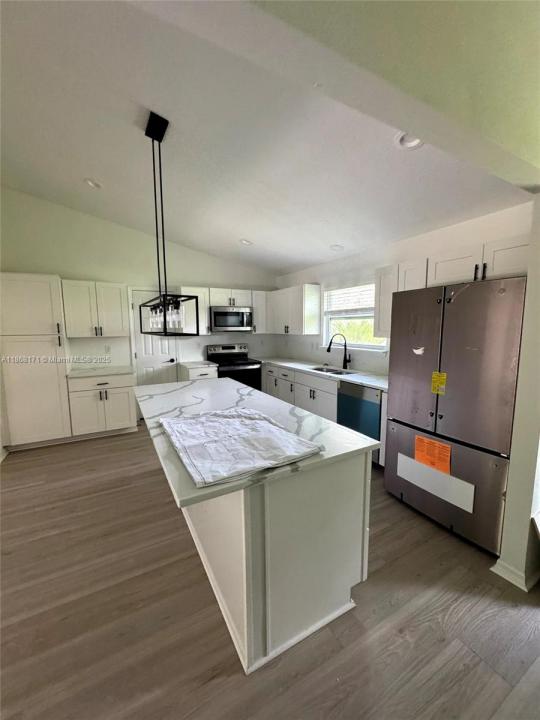 2020 NE 11 PLACE, Ocala, 플로리다 34470, 미국