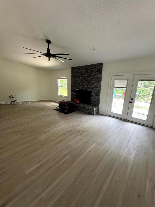 2020 NE 11 PLACE, Ocala, 플로리다 34470, 미국