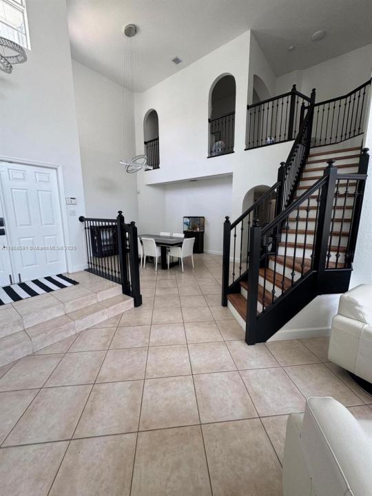 10873 NW 71st St, Doral, פלורידה 33178, ארצות הברית של אמריקה 