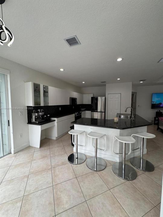 10873 NW 71st St, Doral, פלורידה 33178, ארצות הברית של אמריקה 