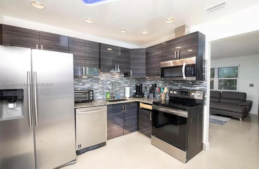 1473 NW 10th St 1, Dania Beach, פלורידה 33004, ארצות הברית של אמריקה