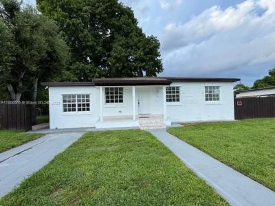 105 E 55th St, Hialeah, Florida 33013, USA