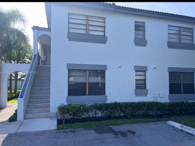 18216 Mediterranean Blvd 4-19, Hialeah, Florida 33015, USA