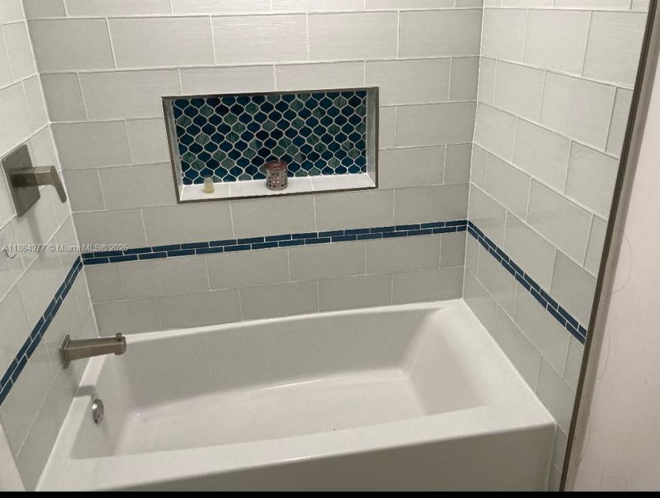 18216 Mediterranean Blvd 4-19, Hialeah, Florida 33015, USA