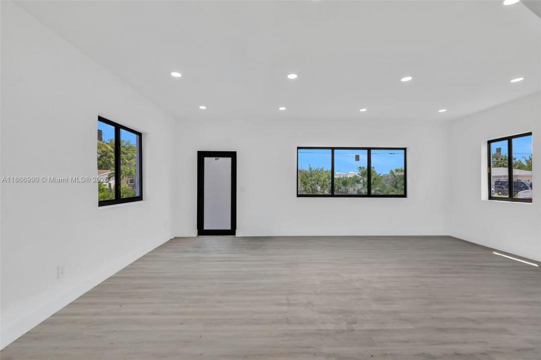 5413 SW 23rd St, West Park, Флорида 33023, Соединенные Штаты