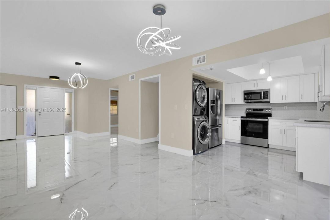 5128 SW 123rd Ave, Cooper City, Florida 33330