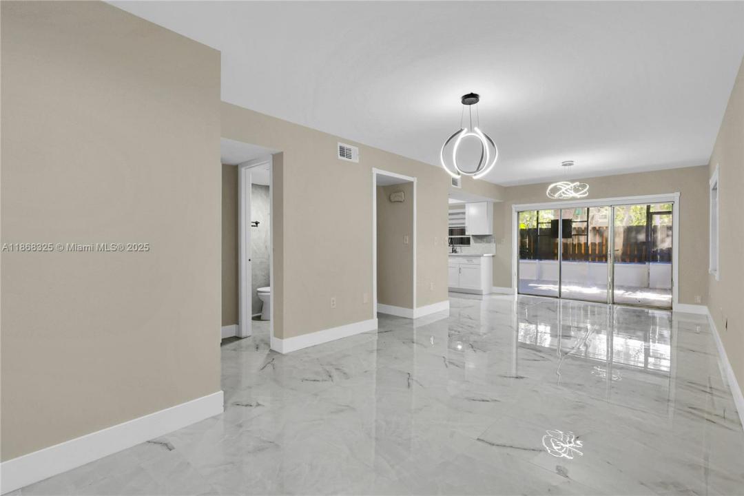 5128 SW 123rd Ave, Cooper City, Florida 33330