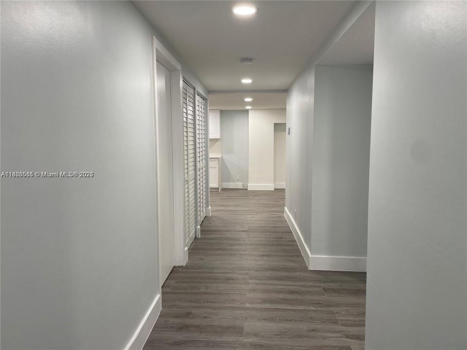 4725 SW 62nd Ave 103, Davie, Florida 33314, Estados Unidos