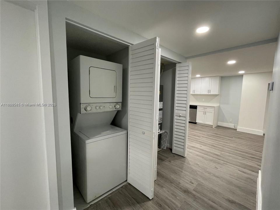 4725 SW 62nd Ave 103, Davie, Florida 33314, Estados Unidos