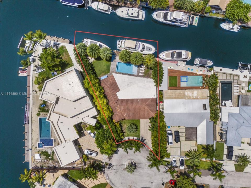 12910 Auralia Rd, North Miami, فلوريدا 33181, الولايات المتحدة