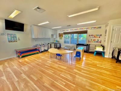 329 Deer Park Road, Huntington, New York 11746, USA