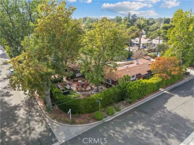 Tiara Street, Valley Glen, Калифорния 91401, Соединенные Штаты