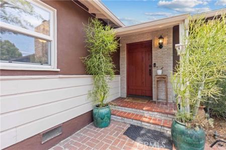 Tiara Street, Valley Glen, Калифорния 91401, Соединенные Штаты