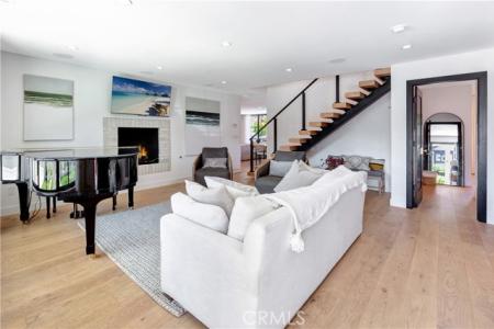 E 16th Street, Costa Mesa, California 92627