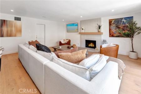 E 16th Street, Costa Mesa, California 92627