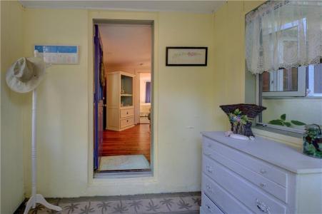 47 Wake Robin Trail, Narragansett, Rhode Island 02874