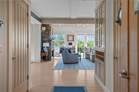 125 Corys Lane Resolute, Portsmouth, Rhode Island 02871, USA