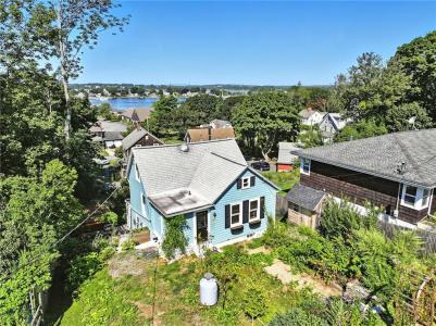 21 Summit Avenue, Tiverton, RI 02878, USA