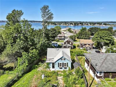 21 Summit Avenue, Tiverton, Rhode Island 02878, USA