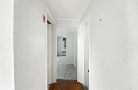 21 Summit Avenue, Tiverton, Rhode Island 02878, USA