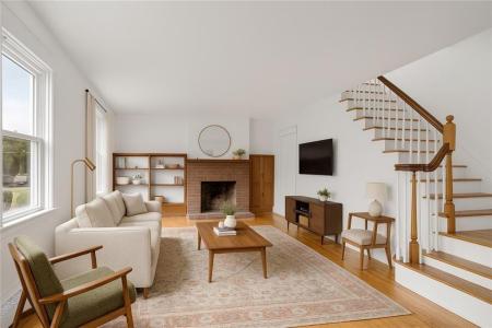 1745 Diamond Hill Road, Cumberland, 罗得岛 02864, 美国