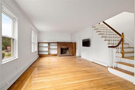 1745 Diamond Hill Road, Cumberland, 罗得岛 02864, 美国