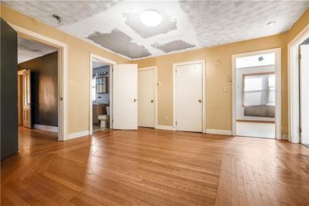 43 Mary Avenue, East Providence, Rhode Island 02914, USA