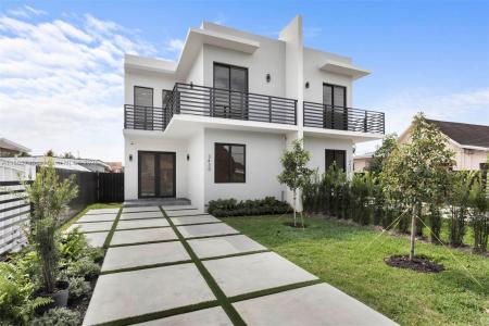 3430 SW 2nd St, Miami, Florida 33135, USA