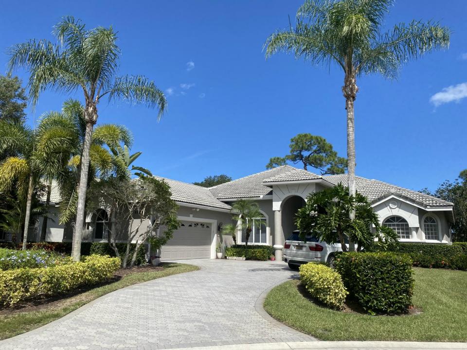 8828 Bally Bunion Road, Port Saint Lucie, Florida 34986