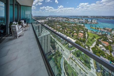10203 Collins Ave 2601, Bal Harbour, Floride 33154, États-Unis