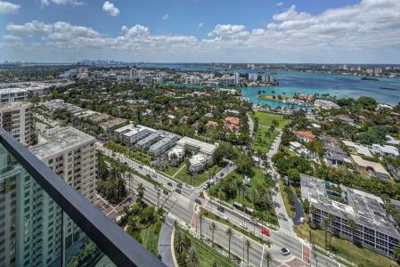 10203 Collins Ave 2601, Bal Harbour, Floride 33154, États-Unis