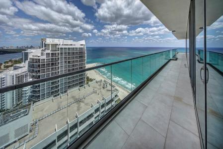 10203 Collins Ave 2601, Bal Harbour, Floride 33154, États-Unis