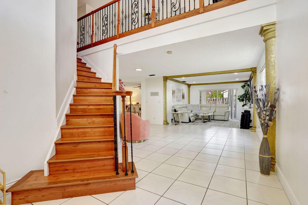 3385 Seabreeze Lane, CORAL BAY, Margate, Florida 33063