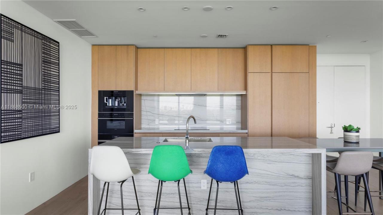 8701 Collins Ave 604, Miami Beach, Florida 33154, HOA KỲ