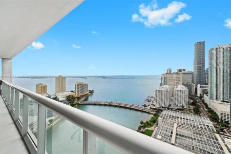 495 Brickell Ave 3301, Miami, Florida 33131, USA