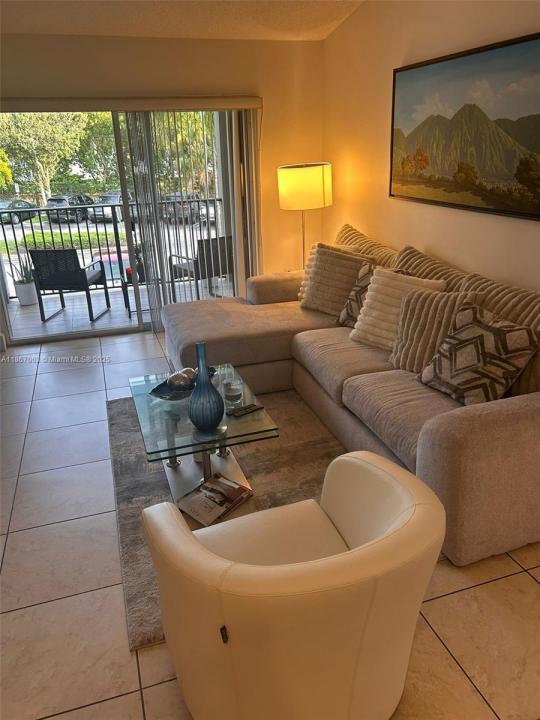 4370 NW 107th Ave 205, Doral, פלורידה 33178, ארצות הברית של אמריקה 