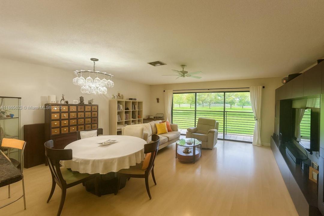 125 S Laurel Dr 506, Margate, Florida 33063