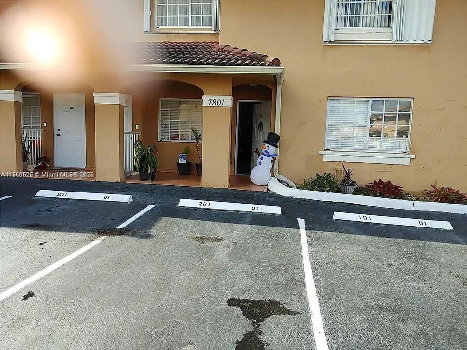 7801 W 36 Ave 101, Hialeah, Flórida 33018, Estados Unidos