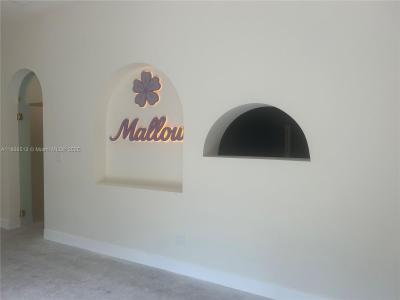 7350 NW 7th St #112B, Miami, Florida 33126, USA