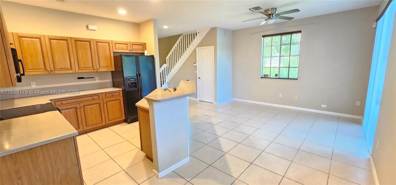 2014 Marsh Harbor Dr, Riviera Beach, Flórida 33404, Estados Unidos