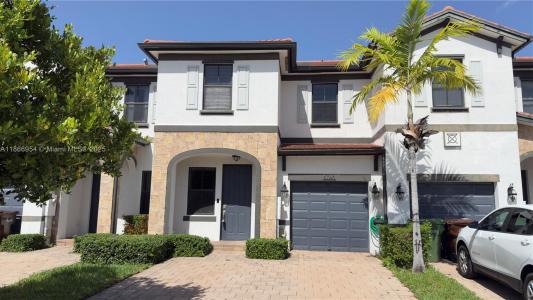 10348 W 33rd Ln, Hialeah, Florida 33018, USA