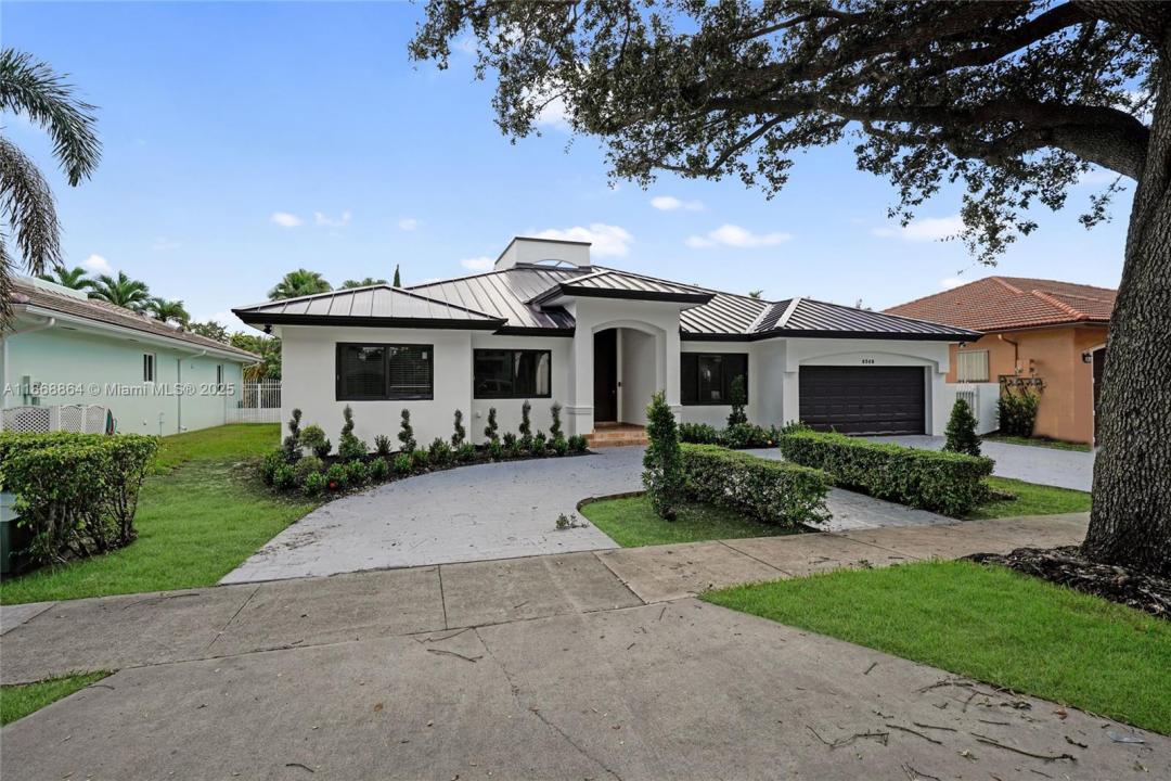 8560 NW 169th Ter, Miami Lakes, フロリダ 33016, アメリカ合衆国