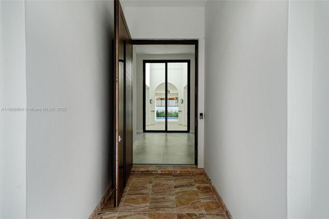 8560 NW 169th Ter, Miami Lakes, フロリダ 33016, アメリカ合衆国