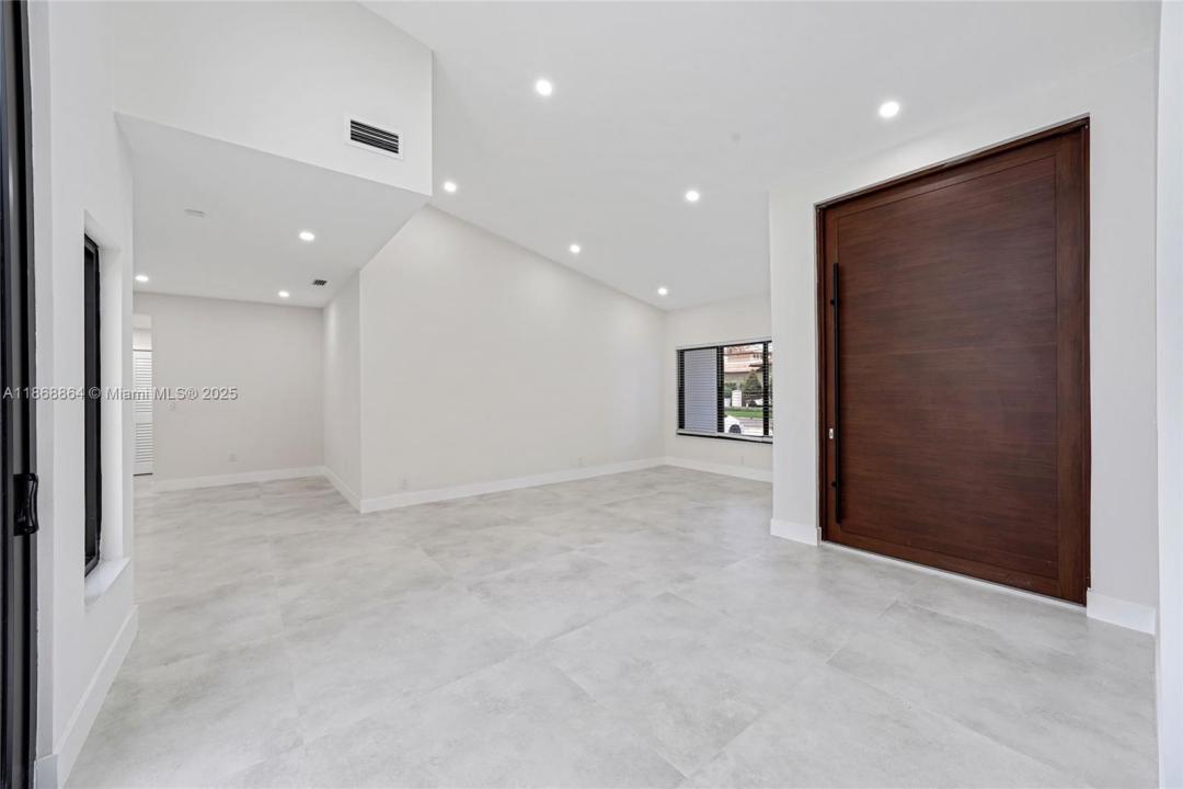 8560 NW 169th Ter, Miami Lakes, フロリダ 33016, アメリカ合衆国